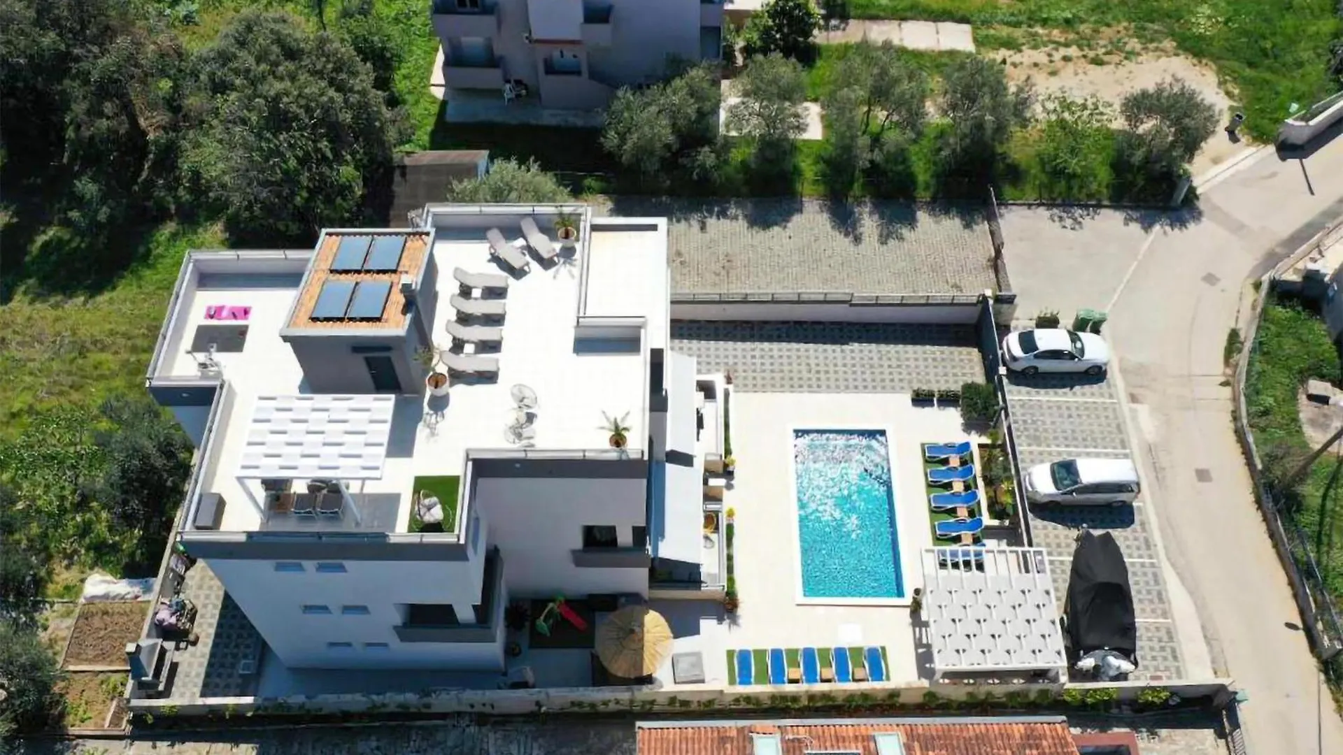 Awesome Apartment In Bibinje With Kitchen