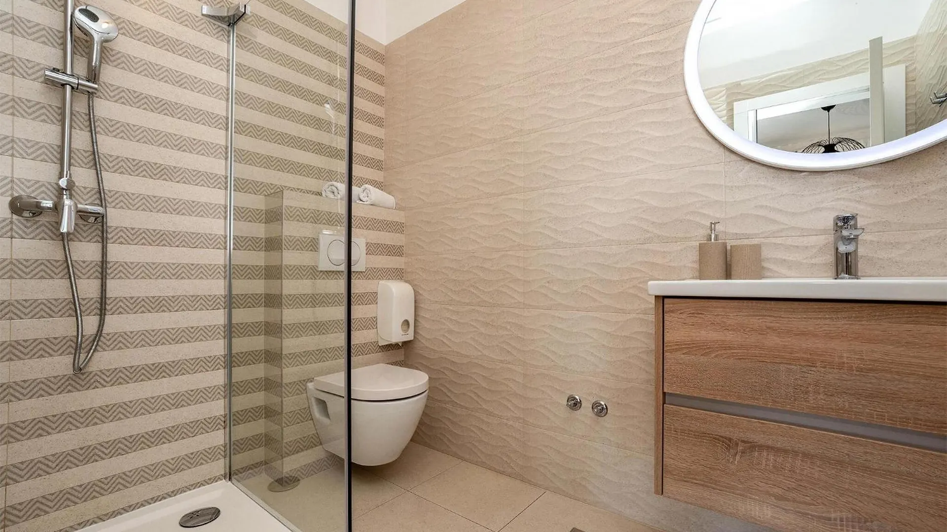 Awesome Apartment In Bibinje With Kitchen