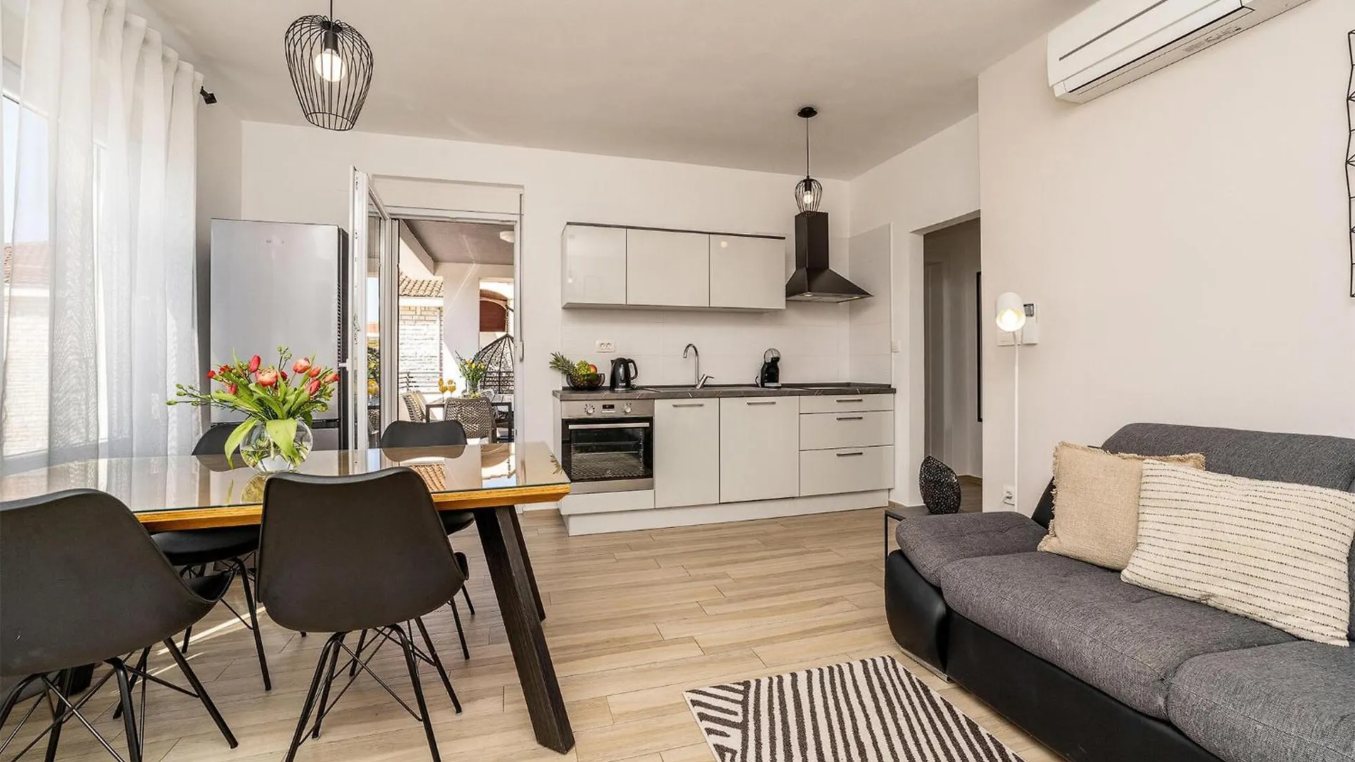 Awesome Apartment In Bibinje With Kitchen Kroatië